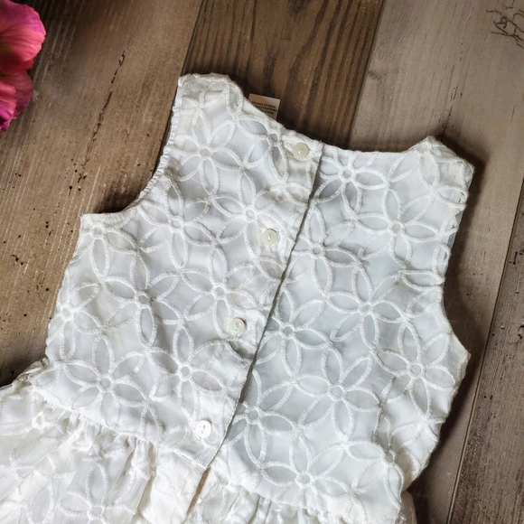 Carter's White Size 4T Floral Embroidered Sleeveleas Formal Girl's Dress EUC - Picture 8 of 10
